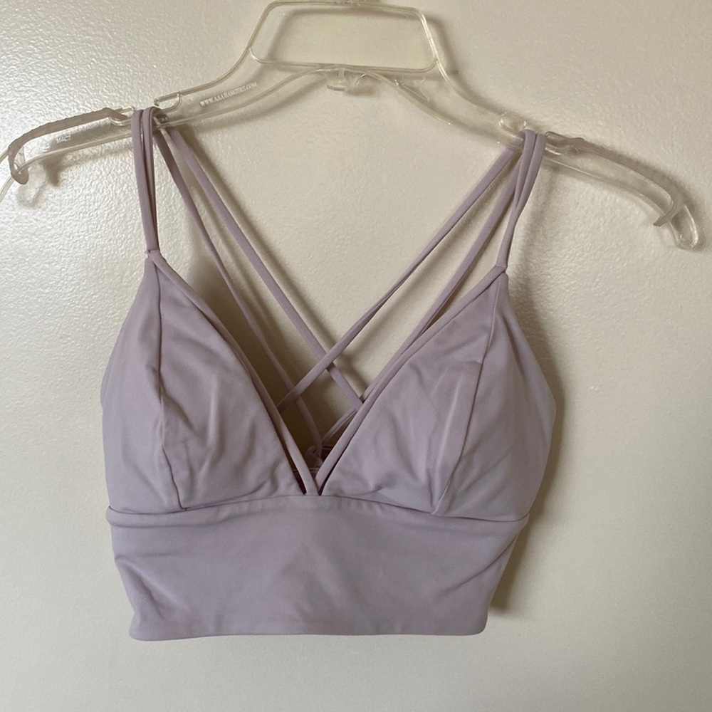 Lululemon sports bra